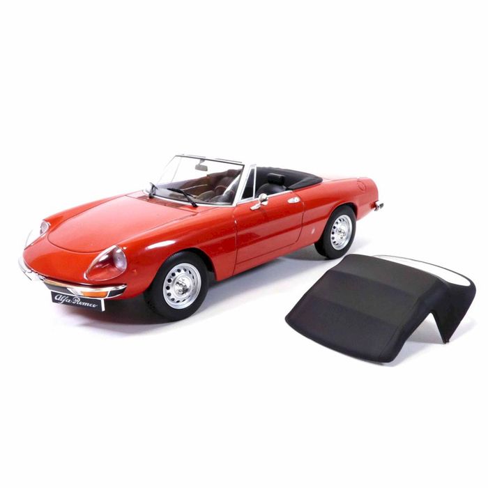 Macheta auto  Alfa Romeo 2000 Spider 1978 1:18 Norev