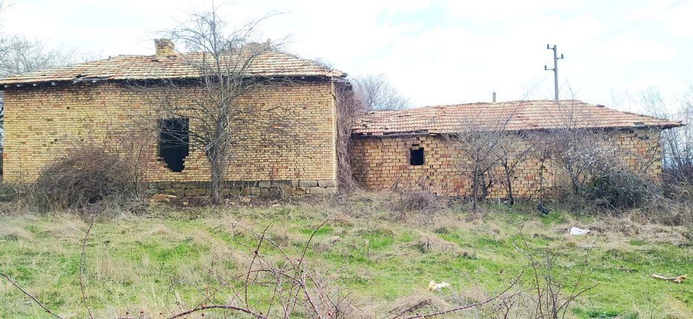 Продава се Къща в с. Любичево, Област Търговище - 143 кв.м за 39 €/кв.м - Снимка #3