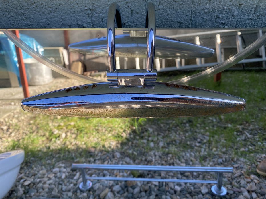 Chiuveta baie, etajera, oglinda si accesorii