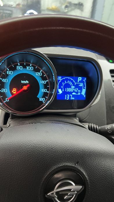 Spark AT sotiladi kraska toza ideal sastyanada