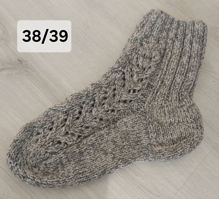 Șosete tricotate manual