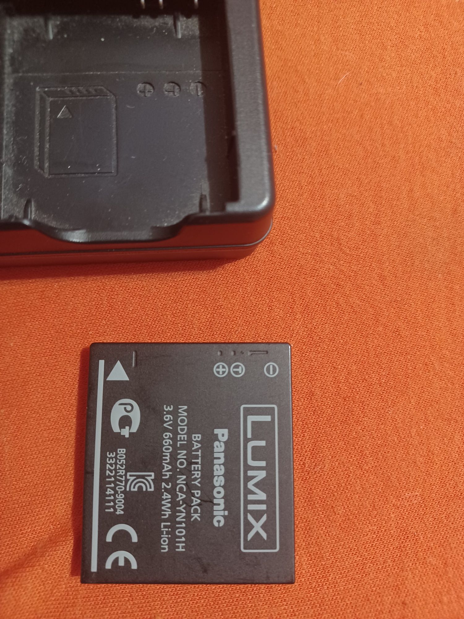 Lumix Panasonic Charger DE-A92+ Lumix Panasonic Battery original.