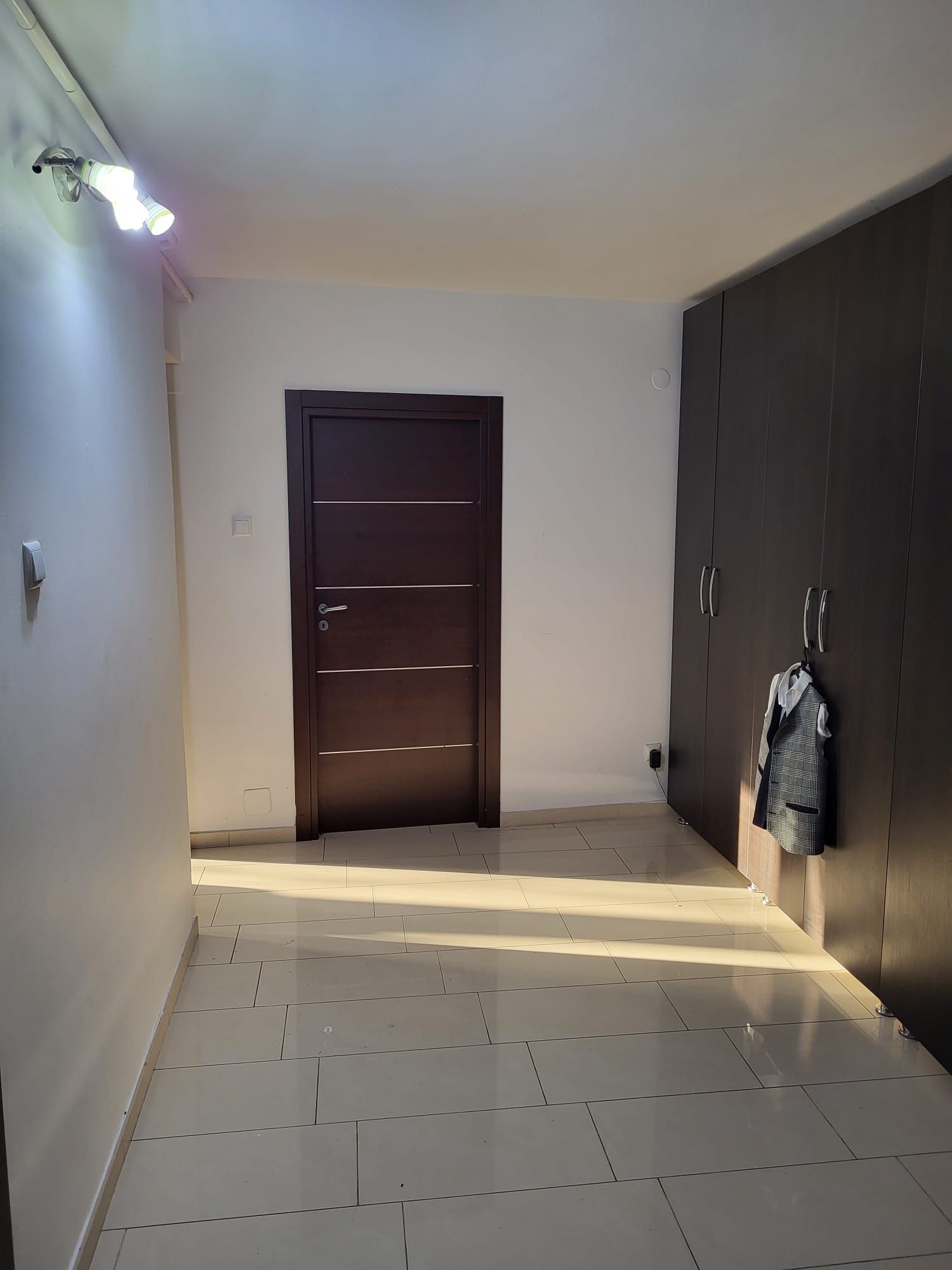 Apartament 4 camere - spațios - în centrul orașului