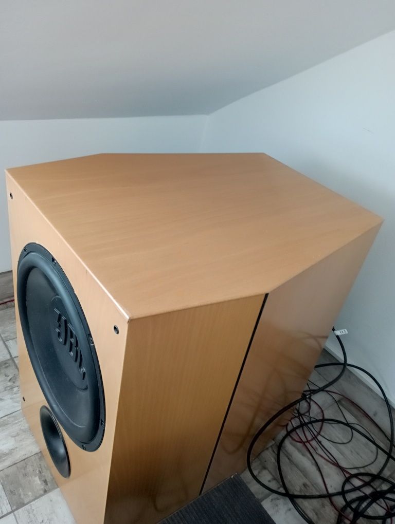 Subwoofe JBL XTI 300 ,model rar,clasa D amp