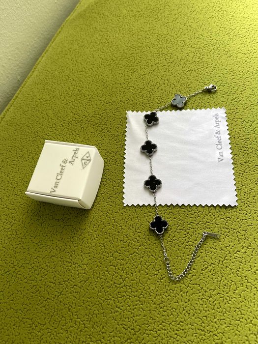 ван клиф гривна черна сребърна стоманена детелина  van cleef