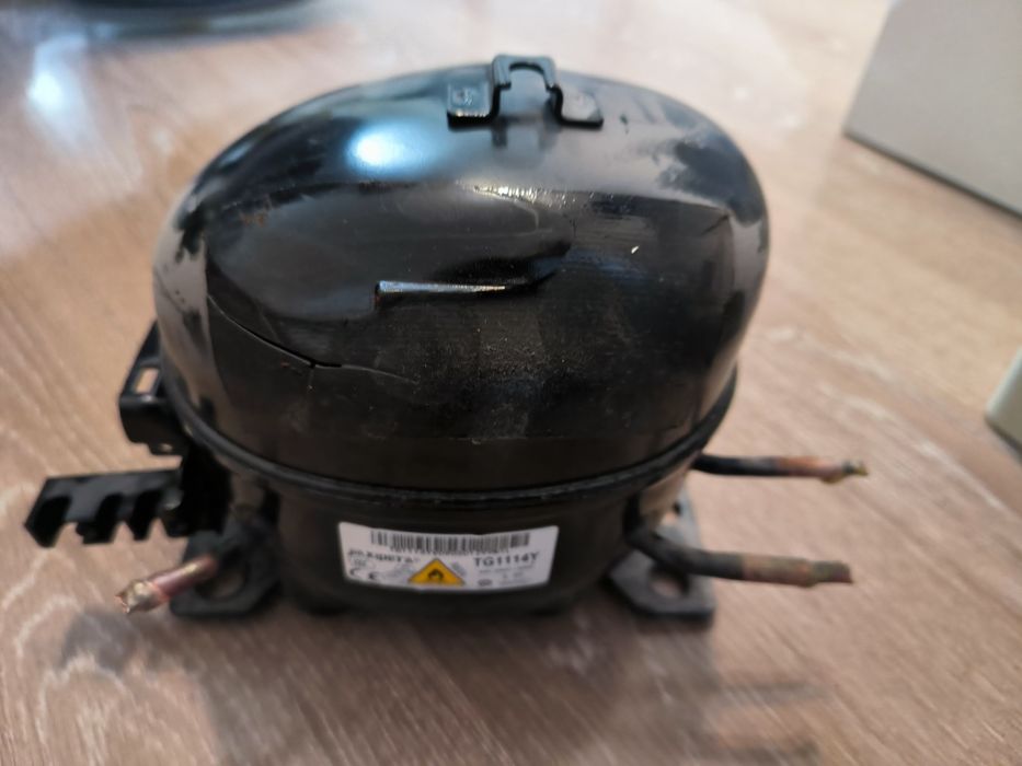 Компрессор холодильника