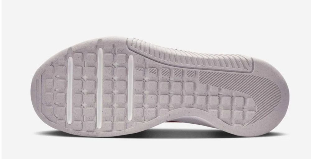 Оригинални маратонки на Nike MC Treiner 3! 44.5