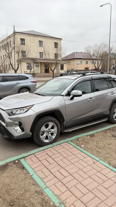 Rav 4 (XA-50) 2021 год