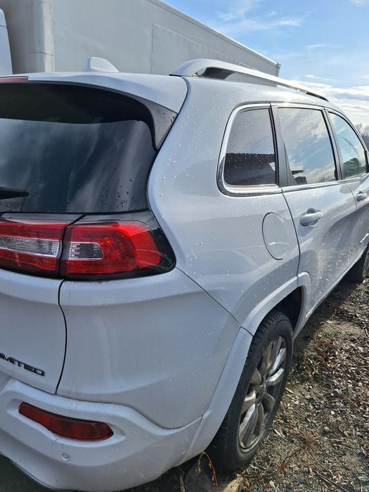 Dezmembrez jeep cheroke kl