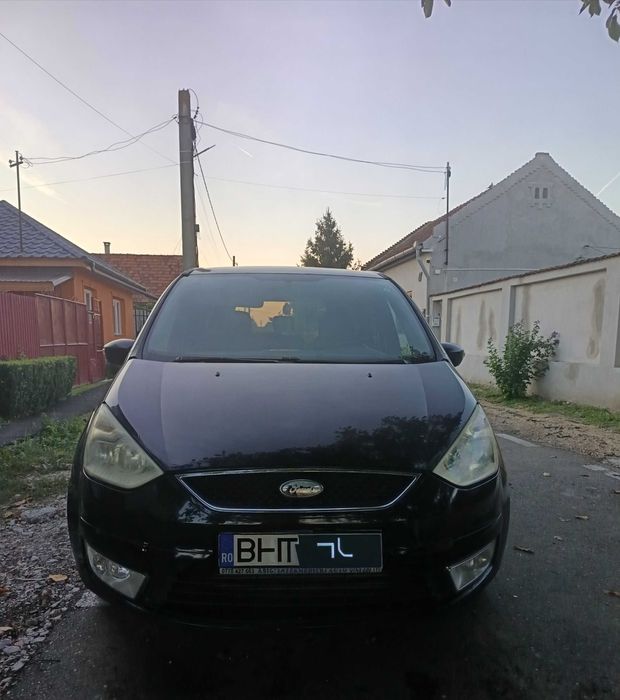 Ford Galaxy Ghia