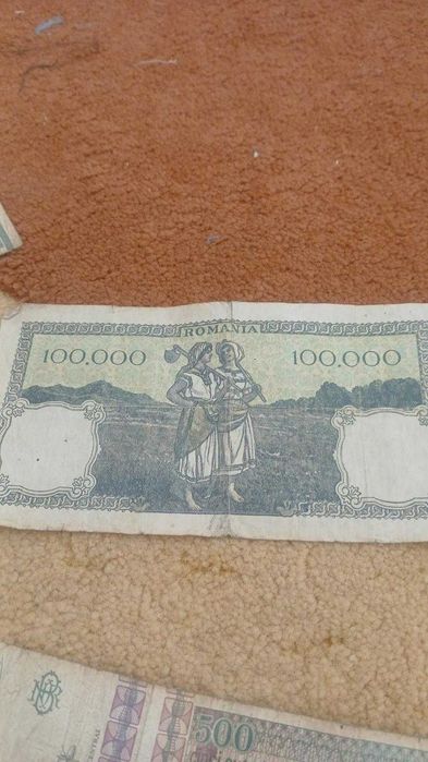 Vand doua bacnote romanesti vechi pt colectionari