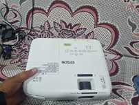 Проэктор Epson EB-X18