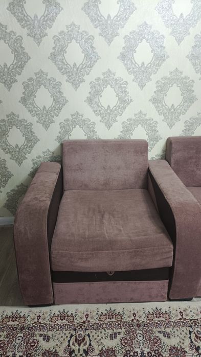 Продается диван.