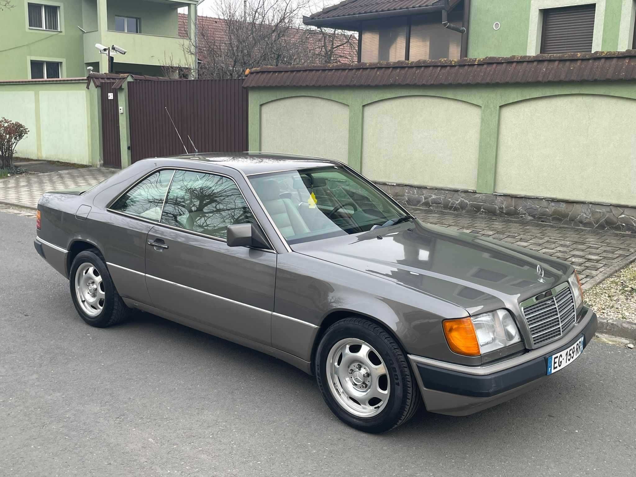 Mercedes-Benz 124 Coupe Facelift 2.3 Benzina 132 Cp Automat an 1993