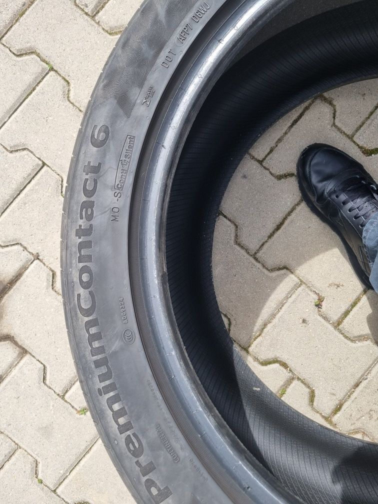 Летни 2 бр. 325/40/22 +2 бр. 285/45/22 Continental Premium Contact 6