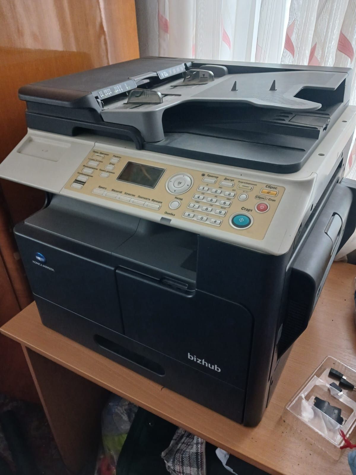 Продам принтер Konica minolta