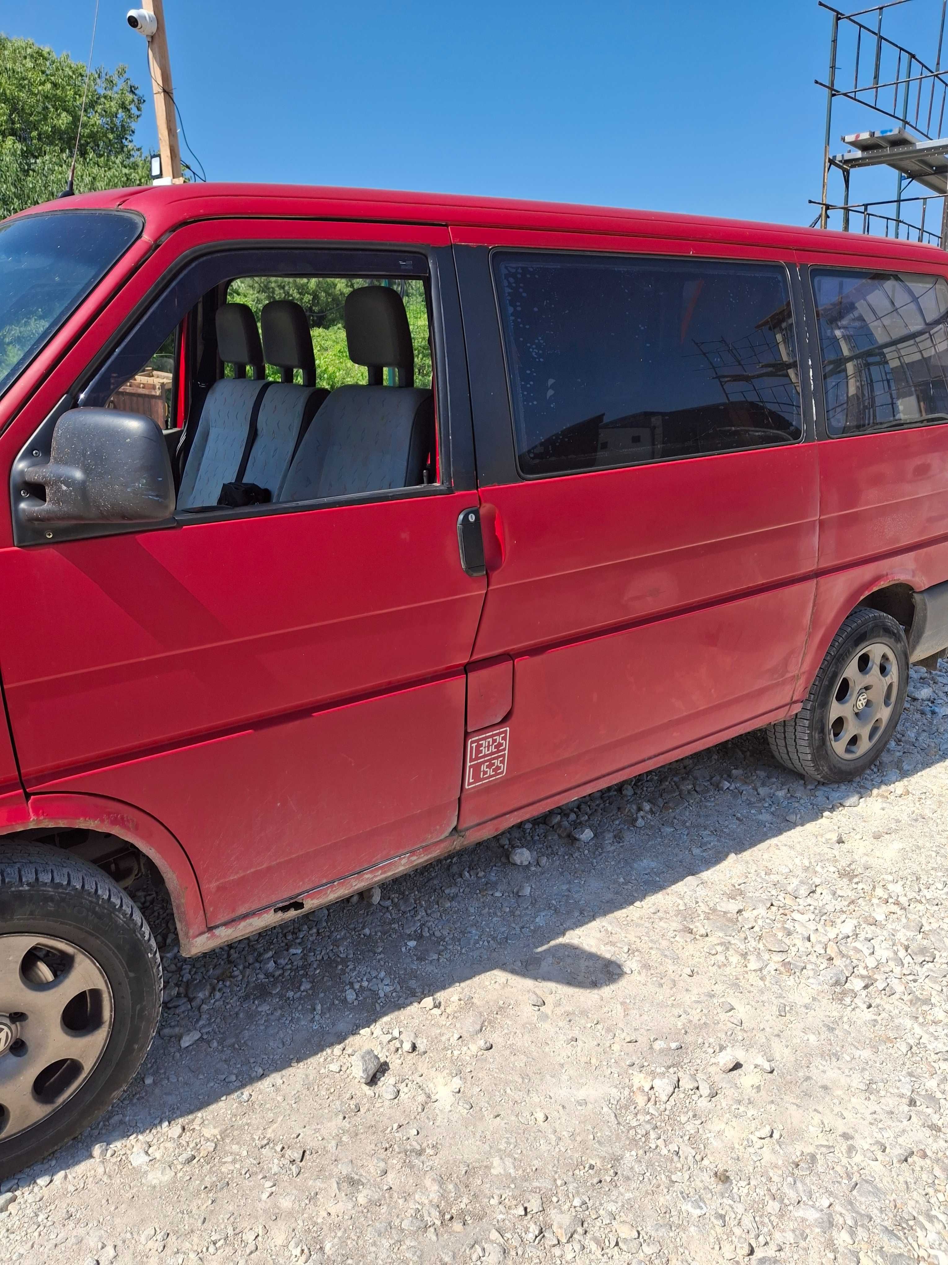 Продавам Бус Vw t4  4300лв