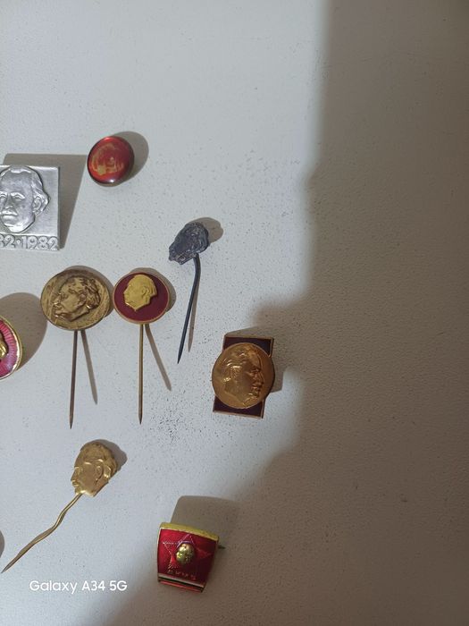 Значки Георги Димитров