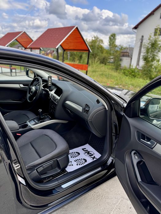 Audi A4 b8 s line - Limuzina - an 2009 - 2.0d 143 cp - impecabil