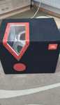 Subwoofer JBL cu amplificator JBL si un condensator de 1 Farad