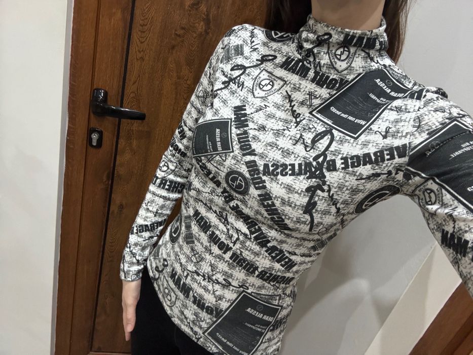 Блуза Alessa с надписи