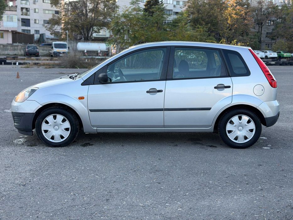 Ford Fiesta 1.4 - Aer Conditionat