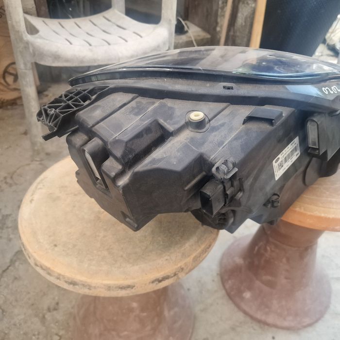 Ford PUMA 2020 ляв фар 3бр