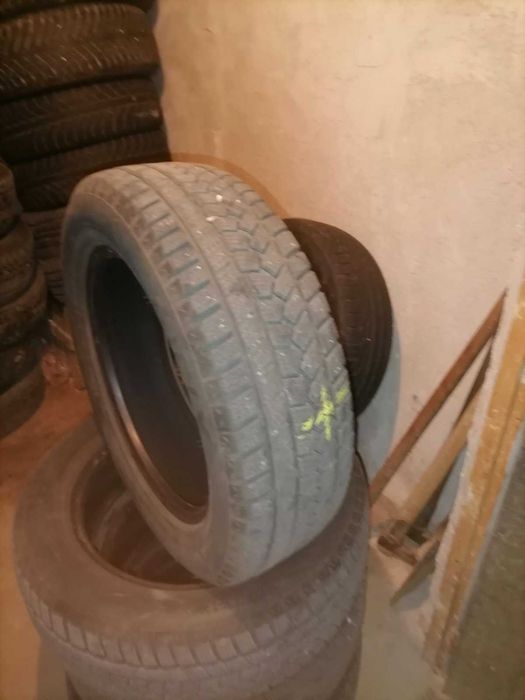 продавам  4 броя  зимни  гуми