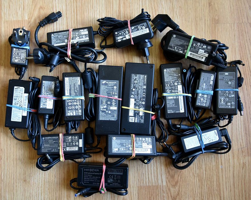 Alimentatoare incarcator Laptop Asus , Hp , Acer , Dell , Lenovo