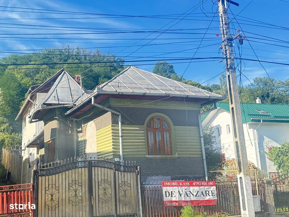 Vanzare casa de vacanta, 2 corpuri, 5 camere, Bezdead, Dambovita