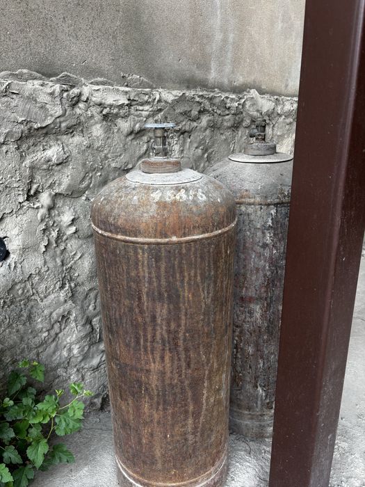 Газовые баллоны пустые