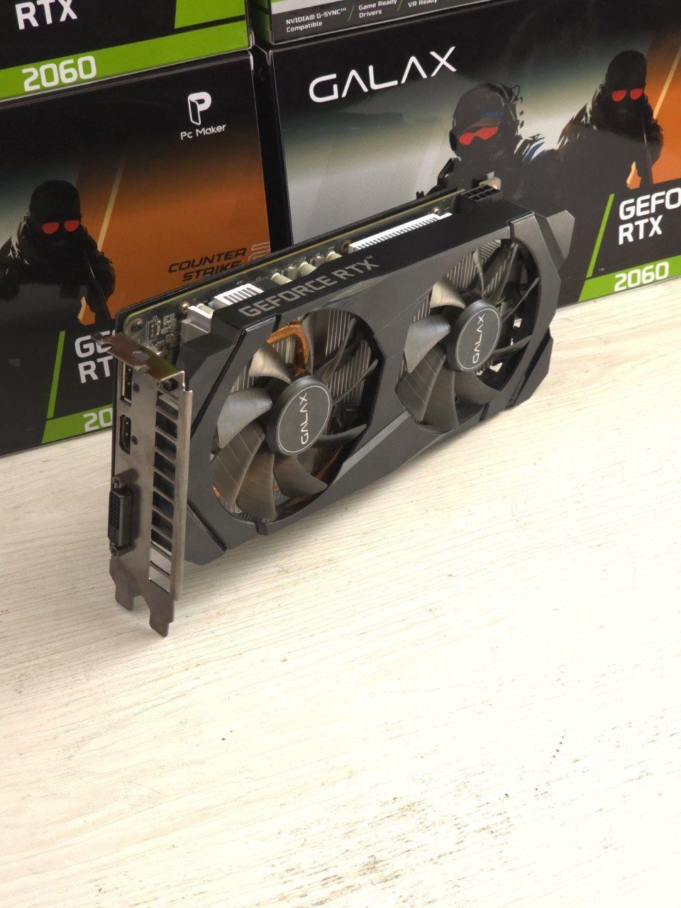 Продается практически новая видео карта RTX 2060