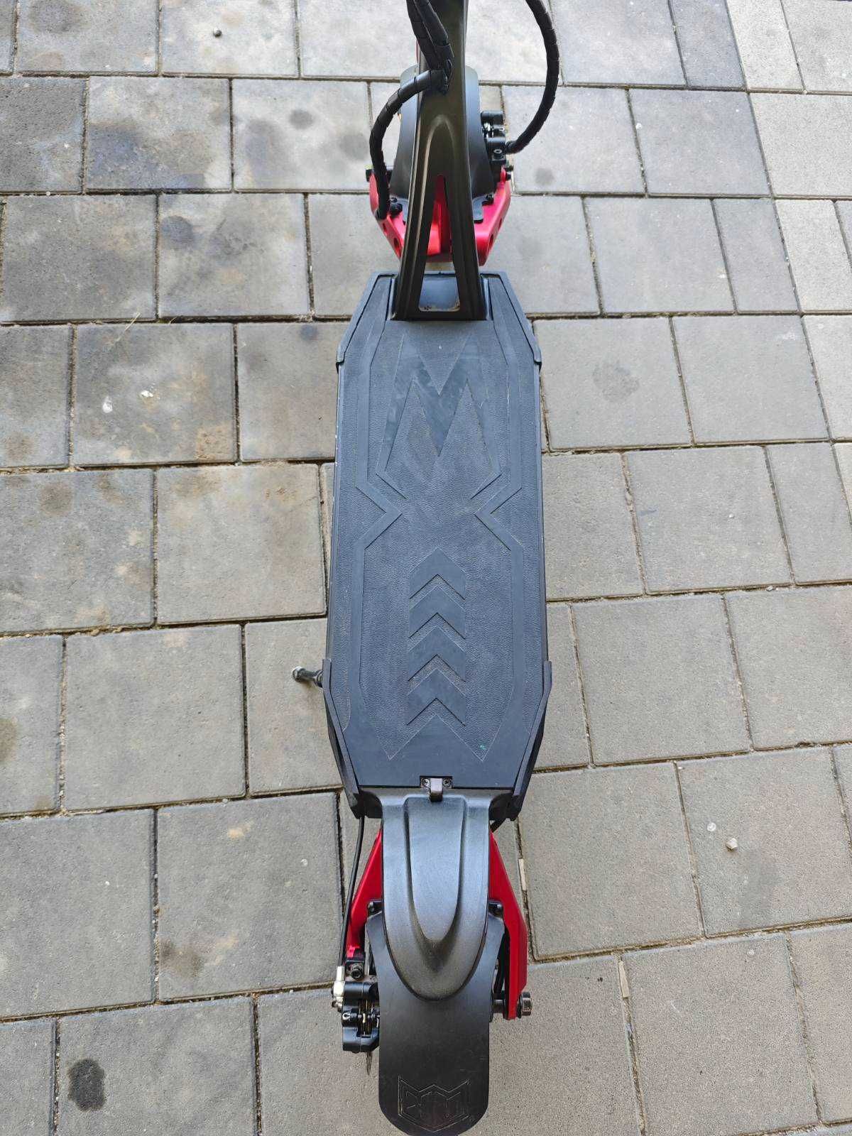 Електрическа тротинетка/скутер Kaabo Mantis 8 Pro dual 2x800W