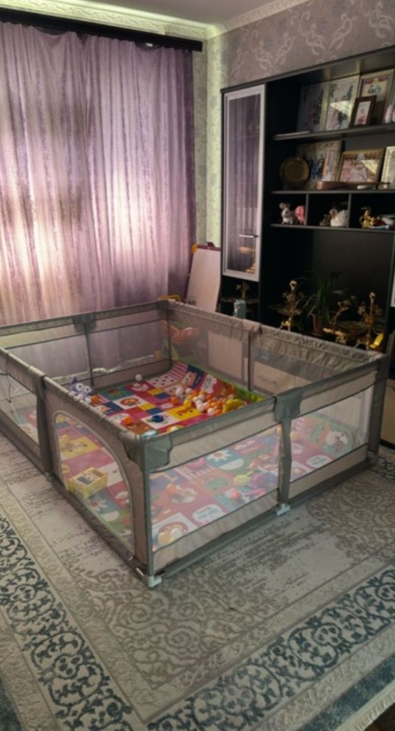 Детский манеж для игр.