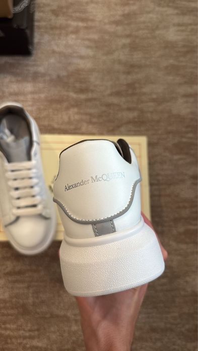 adidasi Alexander Mcqueen