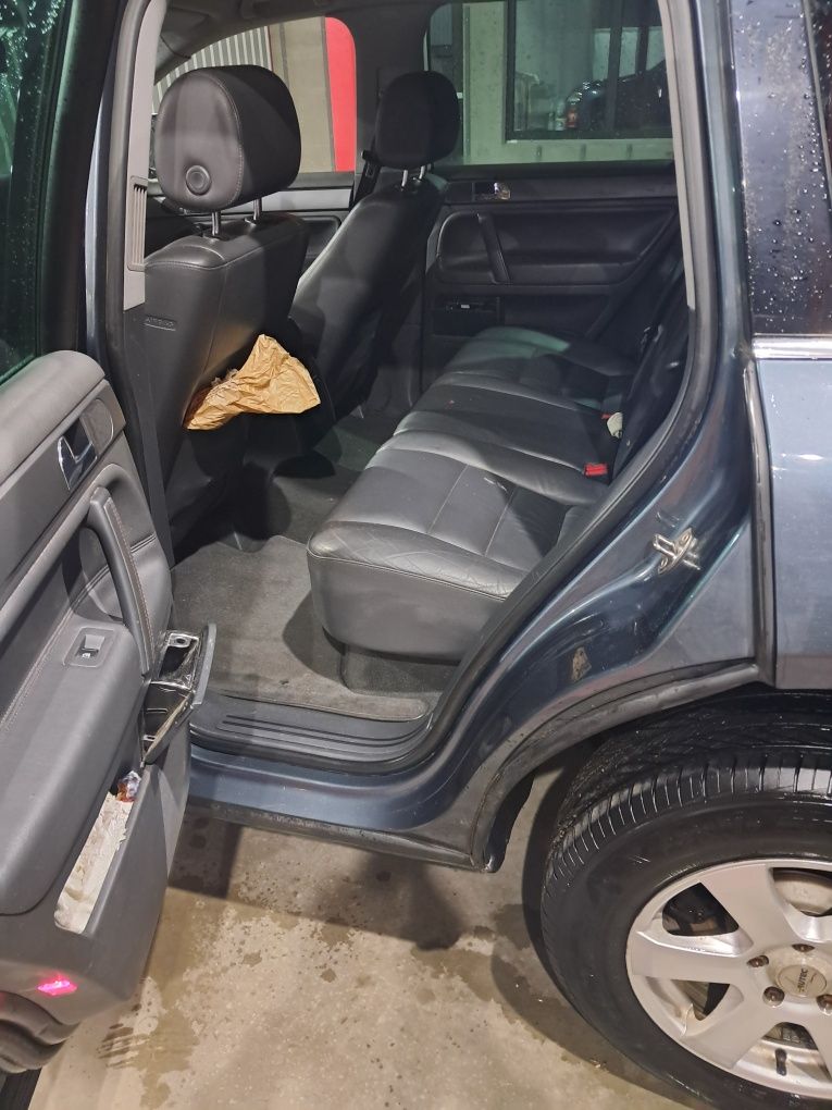 Detailing interior auto și mochete ,covoare chiar la tine acasă.