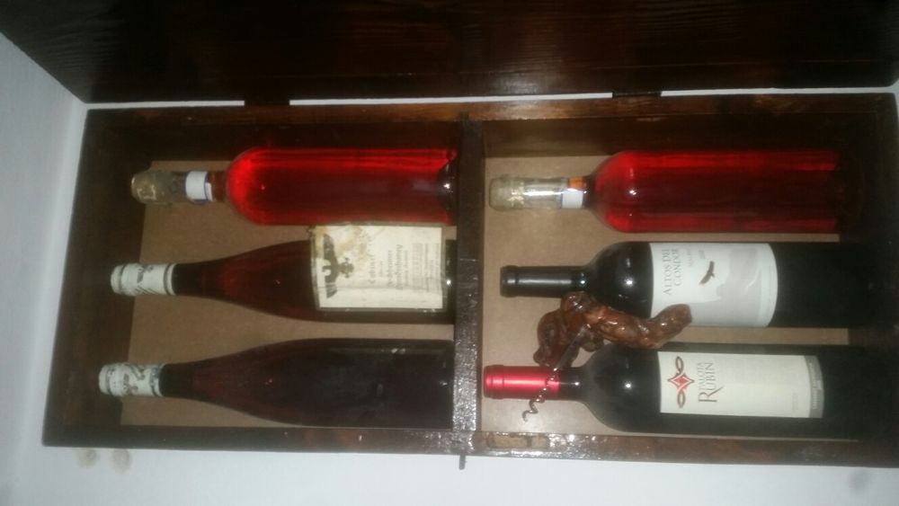 Suport Cutie sticle de vin raft antic