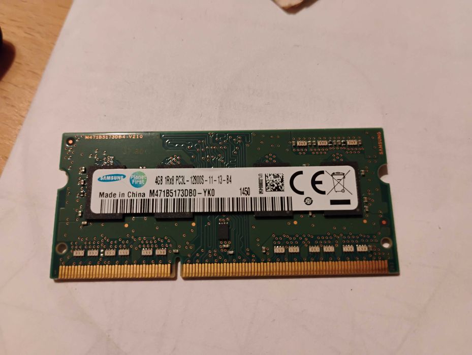 RAM за лаптоп 4GB Samsung  DDR-3 1xR8 PC3L-12800S
