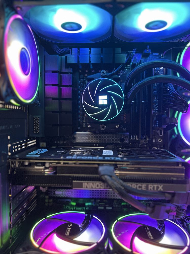 PC Gaming RGB RTX 4070ti Super R7 9800x3d 32gb