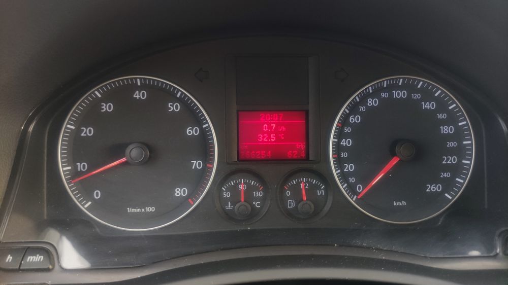 Golf V 1.6 MPI de vânzare.