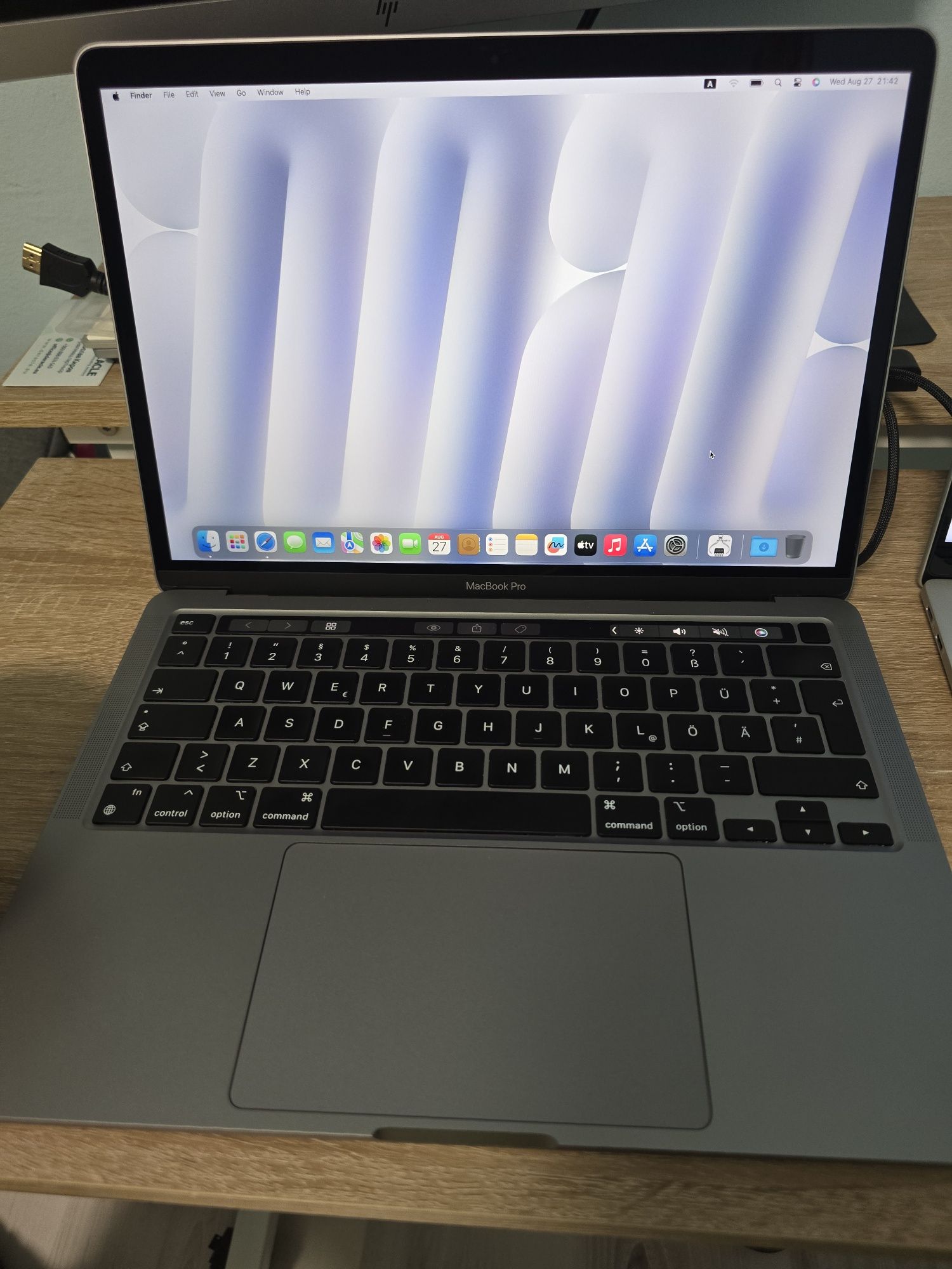 Macbook pro M1 8GB 99% Батерия!!!