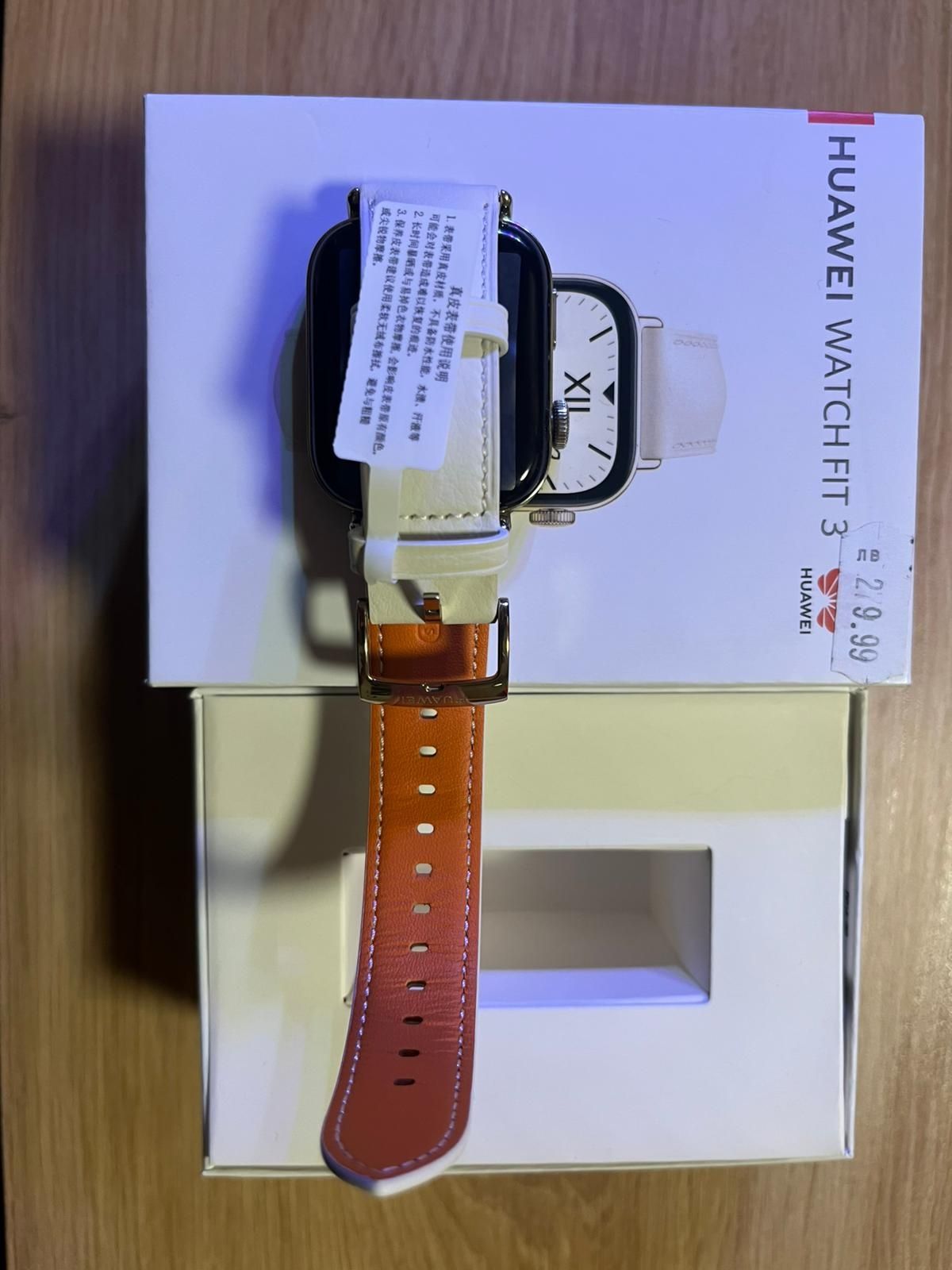Продавам смарт часовник Huawei - Watch Fit 3, 1.82''