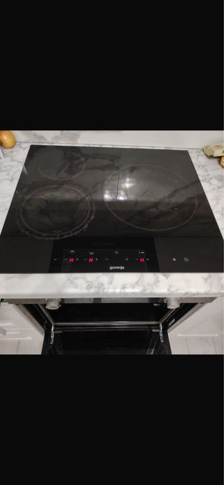 Продам элект плитку и духовку