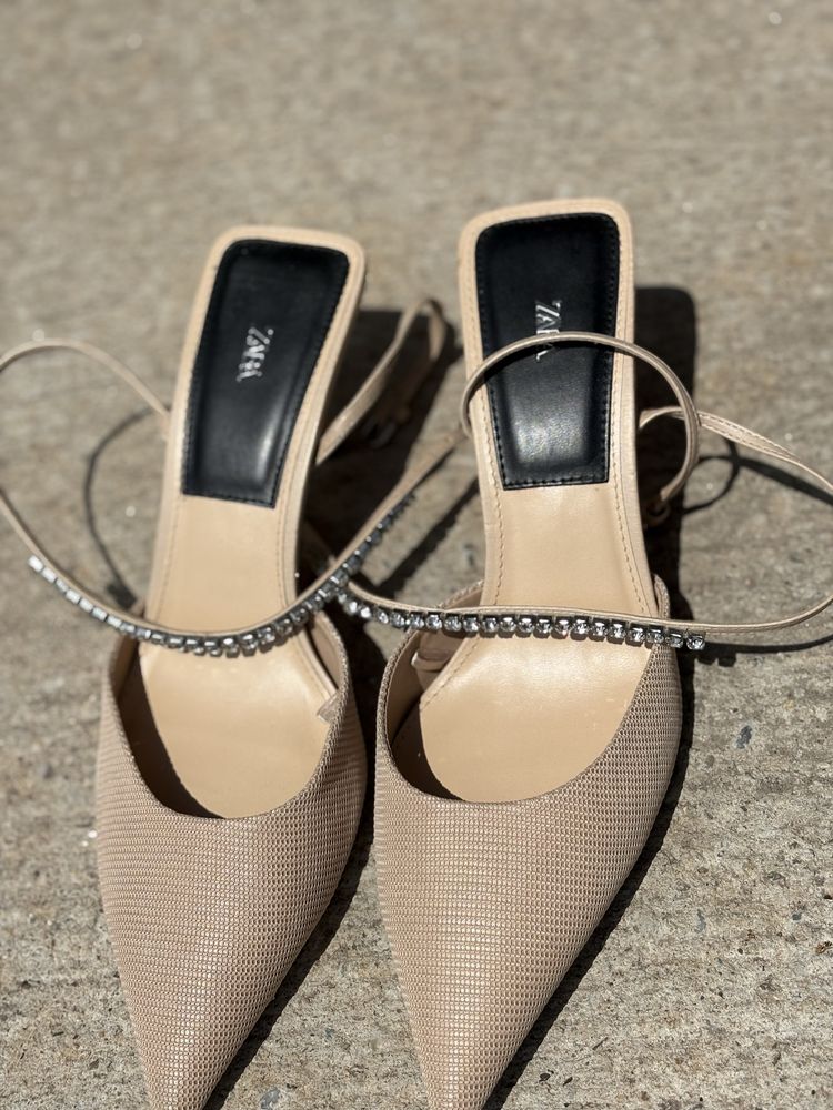 Обувки на ток Zara