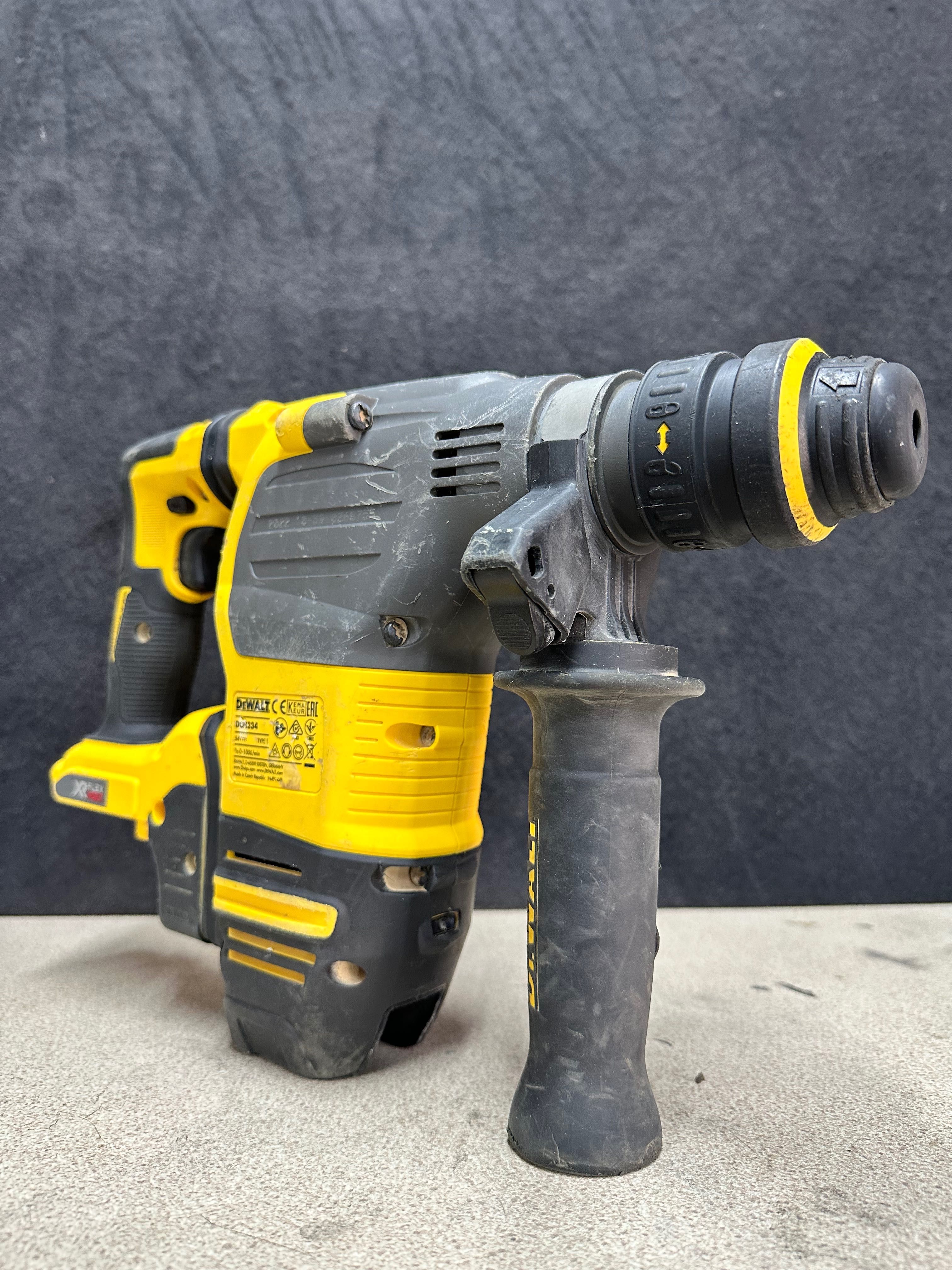 Dewalt Dch334 54V Brushless перфоратор