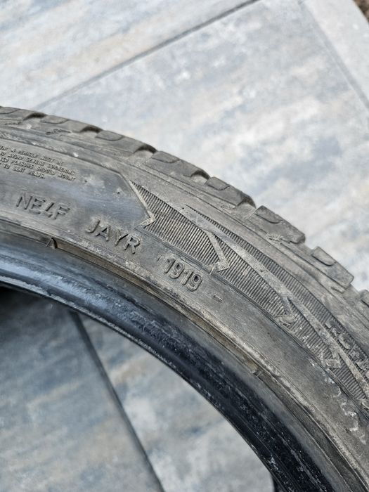 3 бр. зимни 225/45/18 Goodyear Ultragrip Performance Gen 1 Runflat
