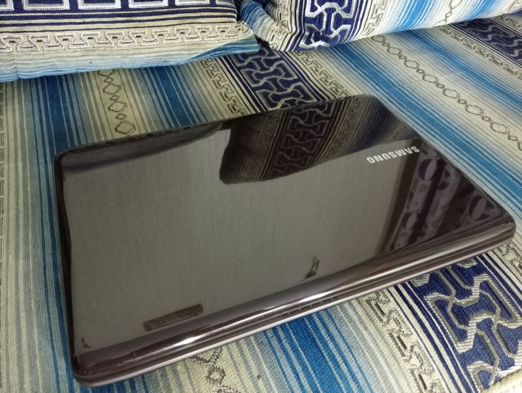 Ноутбук Samsung R538! Core i3!
