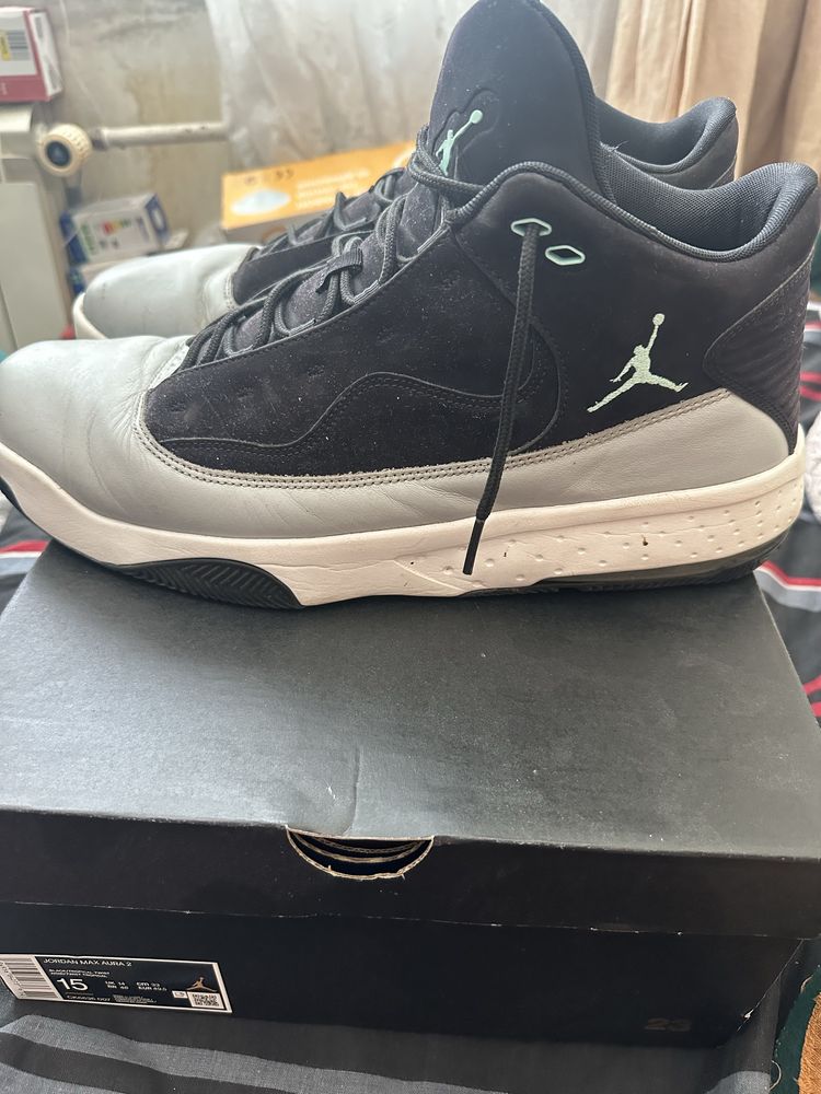 49.5 Nike Air Max 95 / Jordan Max Aura 2