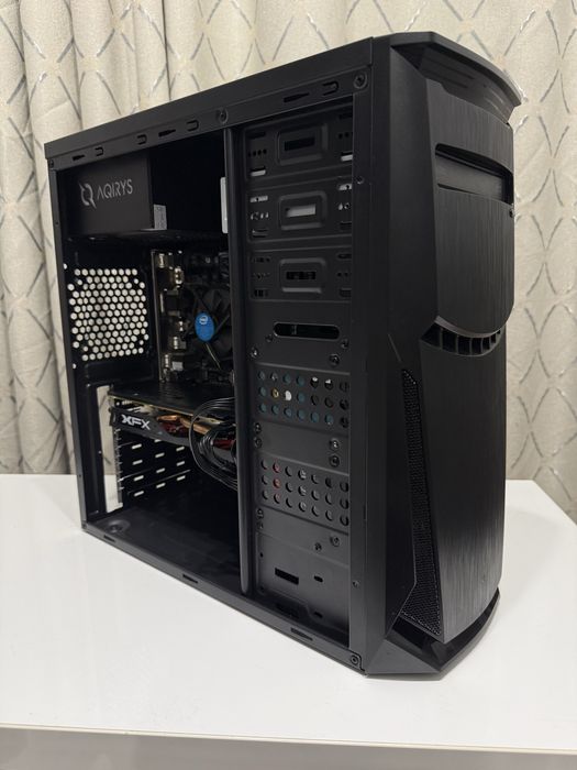 Calculator / Unitate Gaming i5, RX570, 16Gb RAM, 250Gb SSD, 500Gb HDD