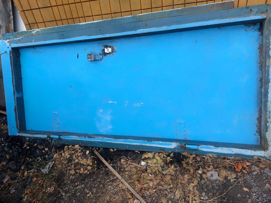 Дверь! В хорошем состоянии!